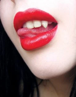 Spirit Halloween Small Vampire Fangs - Deluxe 9 Spirit Halloween Small Vampire Fangs - Deluxe -HALLOWEEN COSTUMES Sales 00701342 c